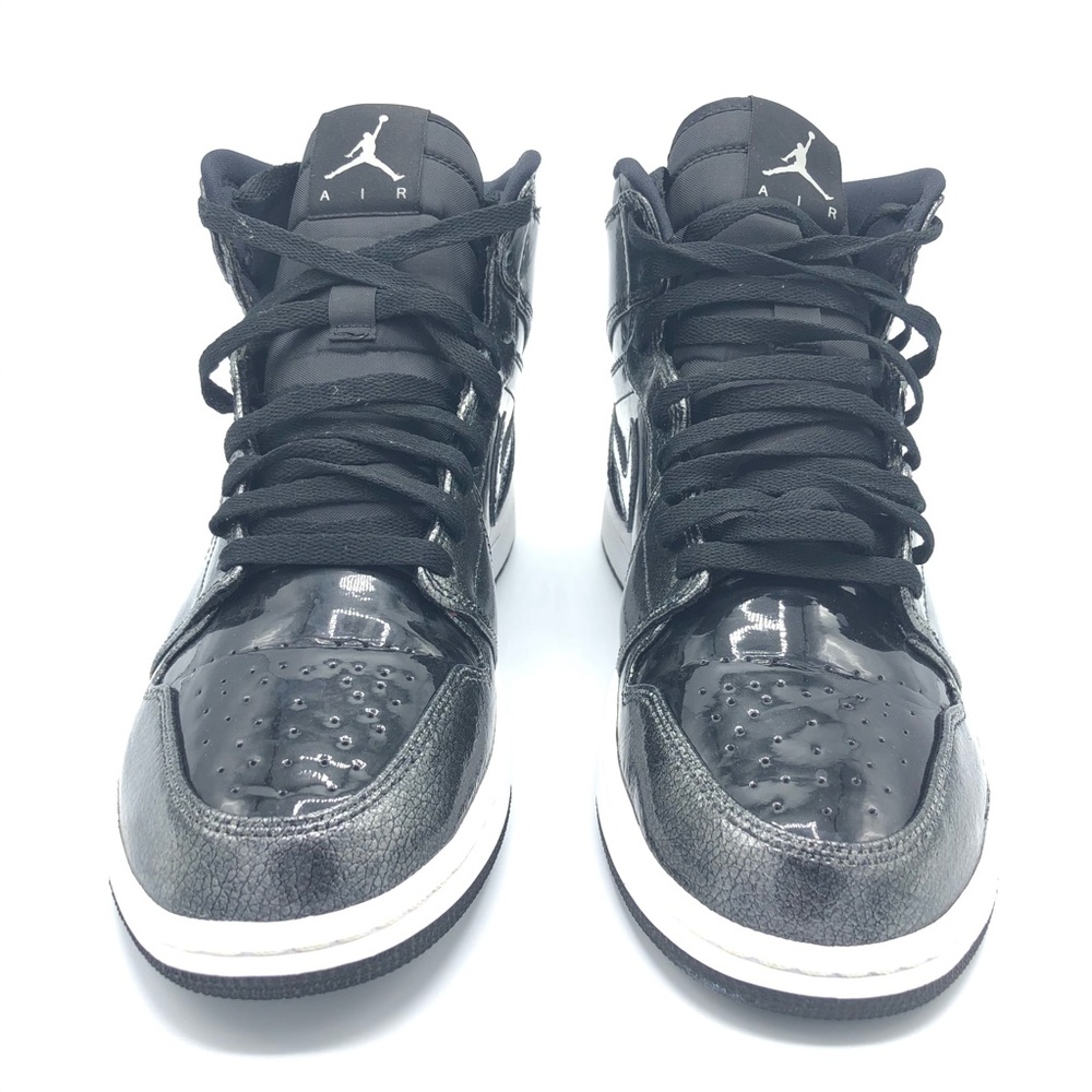 Air Jordan 1 Retro | Sz 10.5 - Picture 8 of 16